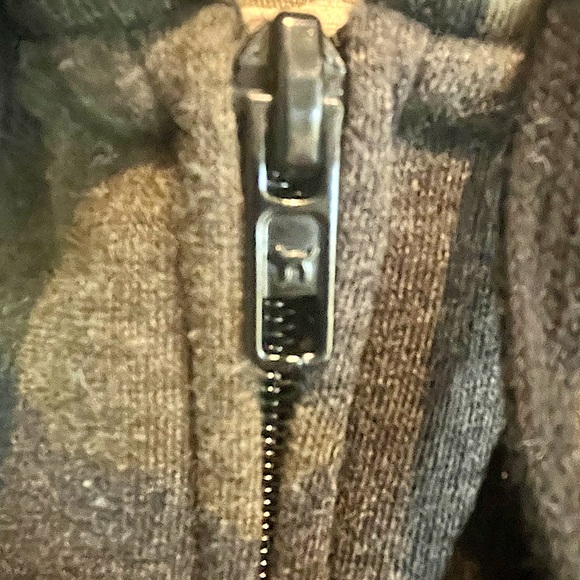 Victoria’s Secret Pink Camouflage Zip-Up Hooded Sweatshirt Jacket - Picture 8 of 15